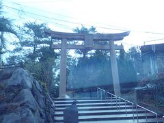 桜島港のすぐ近くにある月讀神社。
伊勢神宮の別宮・月讀宮と同じご月讀命などの神様をご祭神としています。
