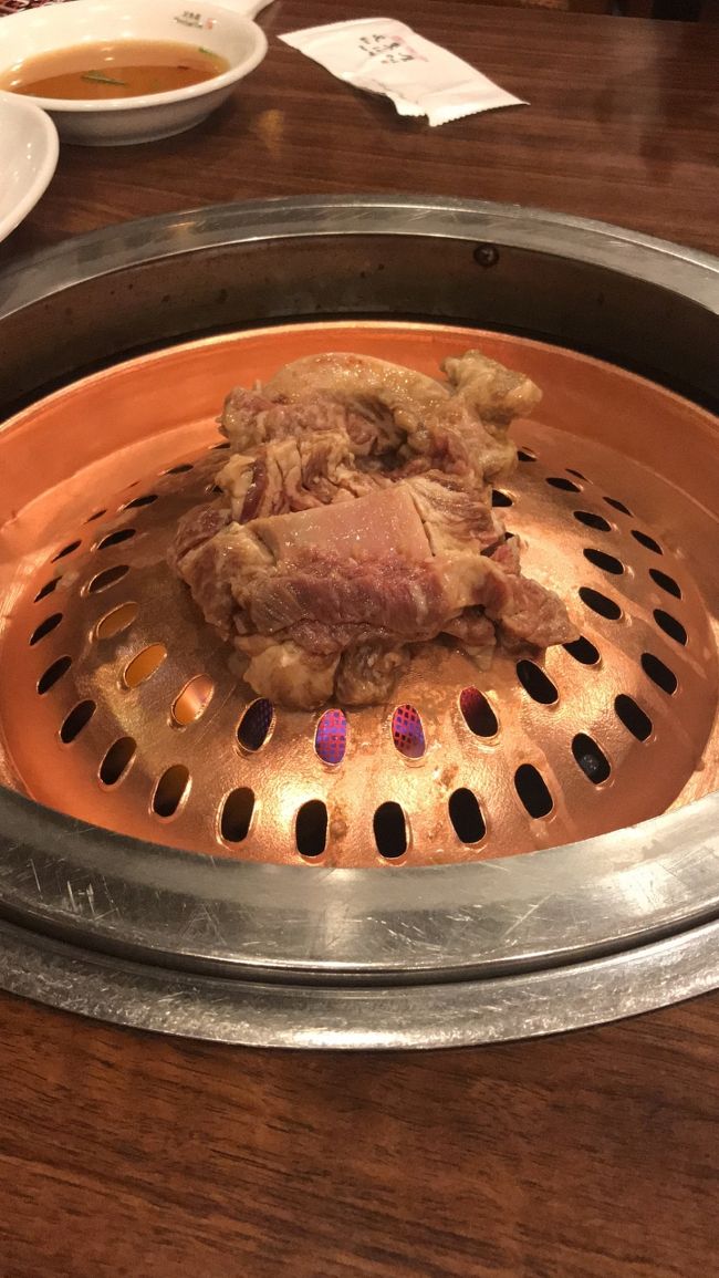 骨がついたカルビ登場。