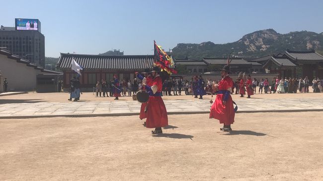 兵士が入れ替わるまでになかなか時間がかかり、後半はいつまで続くのかなってくらい長く感じました。