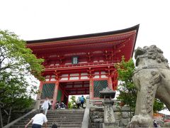 着いた～
清水寺の仁王門です。
本日のエネルギーのほとんどを使い切っちゃった気分。