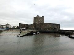 Carrickfergus Castle
ここもまた大好きな場所です。
このお城はここからの角度が船のように見えて好きです。