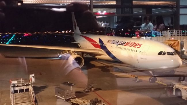 MH７１便<br />この時はA330で運行ですが今は成田便全てA350で運行してます<br />ある意味記念の搭乗かな