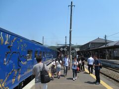 遠野駅。１２時１３分着。
始発の花巻駅を出てからおよそ１時間半が経ちました。