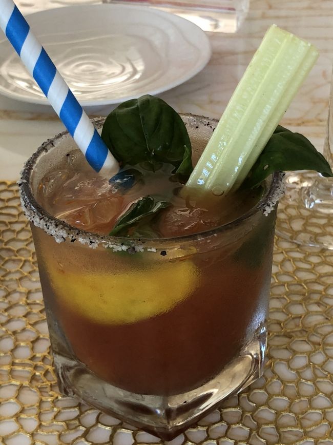 ブラッディマリー<br />セロリ刺さってるの。辛めでおいしい。