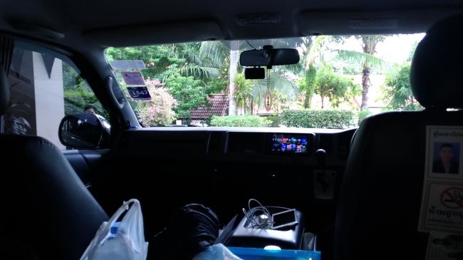 最終日は食事を取らずにチェックアウト<br />ローカルTAXIで空港まで７００バーツ
