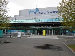George Best Belfast City Airport
空港に着いて車を返した後はまだ時間があるのでバスで市街地へ行きます。
