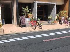 「ファイブラン」

雰囲気があり、圧倒されました。
クロワッサンを買いました。