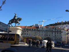 隣のフィゲイラ広場