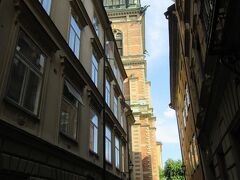 ガムラ・スタン

96ｍの高い尖塔を持つドイツ教会。
ハンザ同盟の商人によって1634～48年にかけて建てられたんだって。

