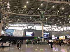 釜山駅は広々した駅構内、韓国新幹線ＫＴＸを乗るとソウルまで日帰り可能