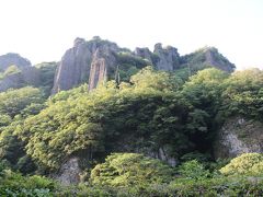立久恵峡（たちくえきょう）は島根県出雲市の南部、神戸川（かんどがわ）上流2キロメートルに亘る峡谷。国の名勝および天然記念物に「立久恵」の名称で指定されている。