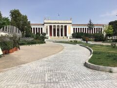 ホテルにチェックインをしてから国立考古学博物館へ。

