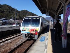 1222発の南風3号に乗車します。
須崎には2時間弱の滞在でした。鍋焼きラーメンを食べるだけで2時間だと時間を持て余さないかと思いましたが。店まで駅から片道20分、さらに店に入ってからできるまで待ち時間があったので、案外丁度いいくらいでしたね。
