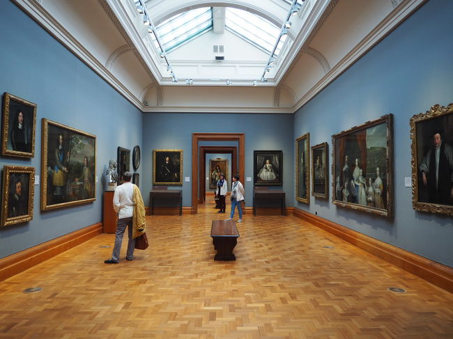 洋書◆ニューポートの建築写真集 本 家 建物 宮殿 英国 イギリス 洋書◇ニューポートの建築写真集 本 家 建物 宮殿 英国 イギリス