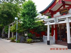 神社西側には4つの神社が並んでいました。

写真はそのうちの一つ江戸神社。