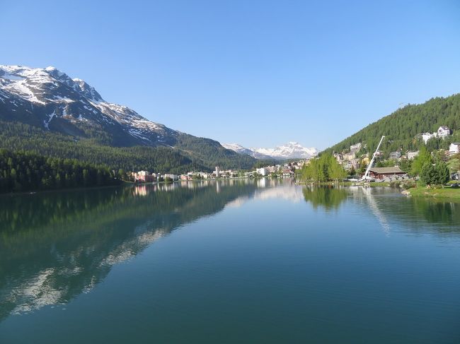 今日はいい天気だ、湖面に山映が写ってきれい