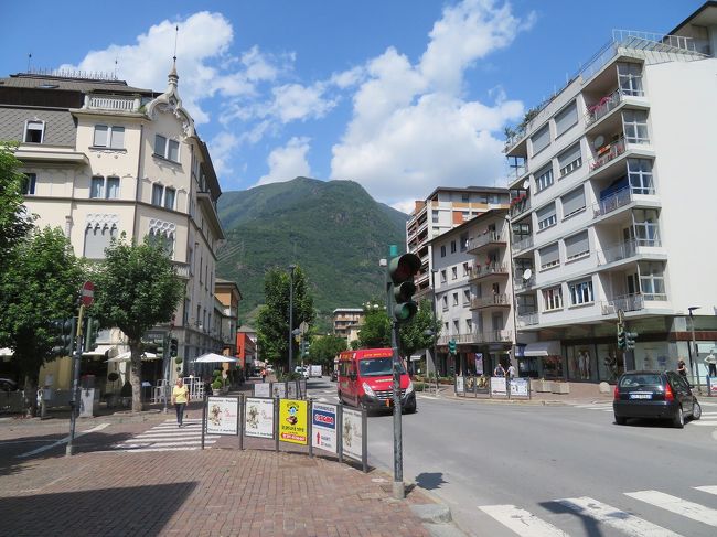 南に降り、標高も下がった分　すごく暑い