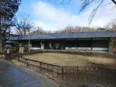 藤村記念館です。
かつて小諸に住んでいた、文豪 島崎藤村の記念館です。
藤村の小諸時代を中心とした作品・資料・遺品が展示されています。

