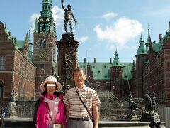 　１日目の観光スタート。最初にコペンハーゲンの北５０ｋｍの北シェラン島にあるフレデリクスボー城へ。