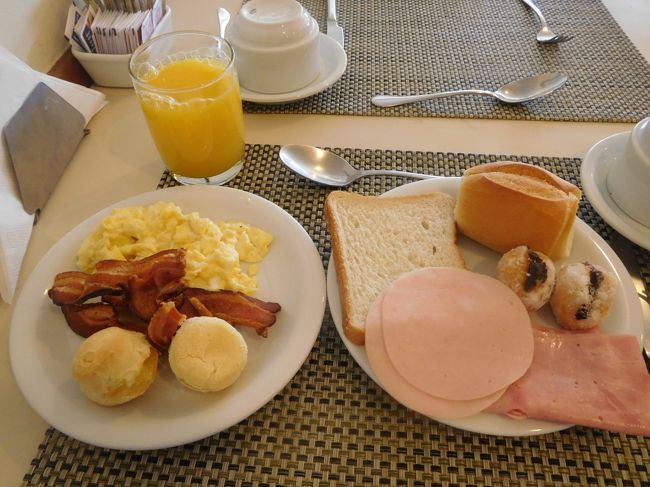 1泊約1万円するホテルなので、さすがに朝食はグレードが高いです。