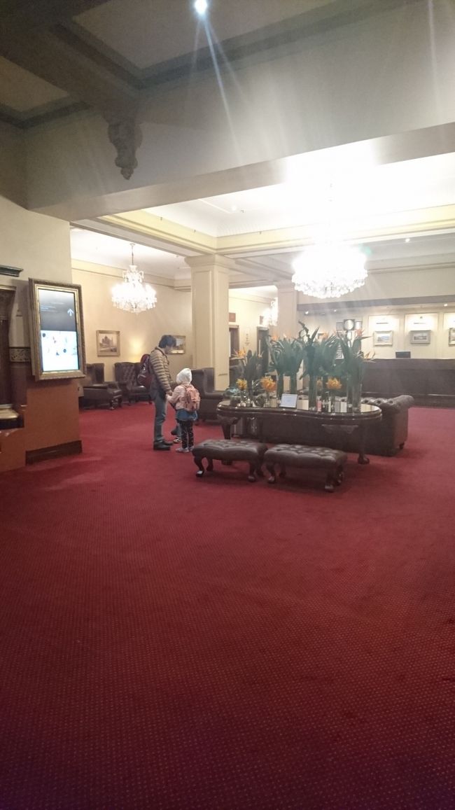 慌ただしくチェックアウトして空港へ。<br />