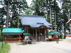 こちらは白山神社。
今回は神社に行く予定なかったから、
御朱印帳持ってこなかったよ・・・。

さて、そろそろお宿へ向かいましょう。