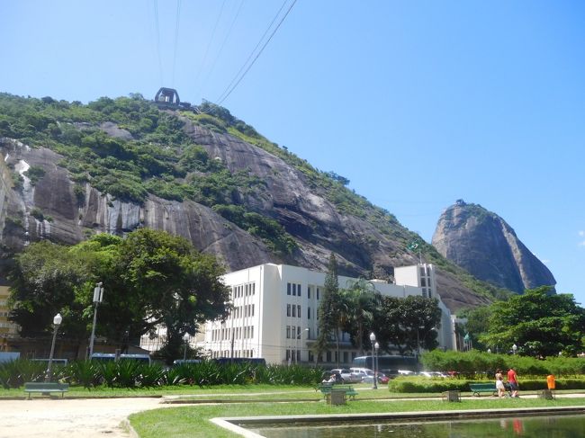 ポン・ジ・アスーカは’砂糖パン’という意味です。