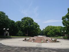 名古屋城から10分程歩いて、名城公園にやってきました。