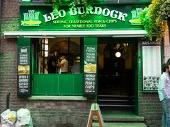 １日ツアーを終了して、ダブリンに戻りました。
夕食は、テンプル・バーにあるLeo Burdockのフィッシュアンドチップス。
100年以上続くお店。