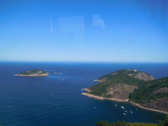 真っ青な空に海。実に素晴らしい眺めですね！