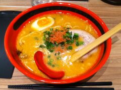 えびそば一幻のえびみそあじわい　780円

行列も納得の新感覚ラーメンでした(^^)