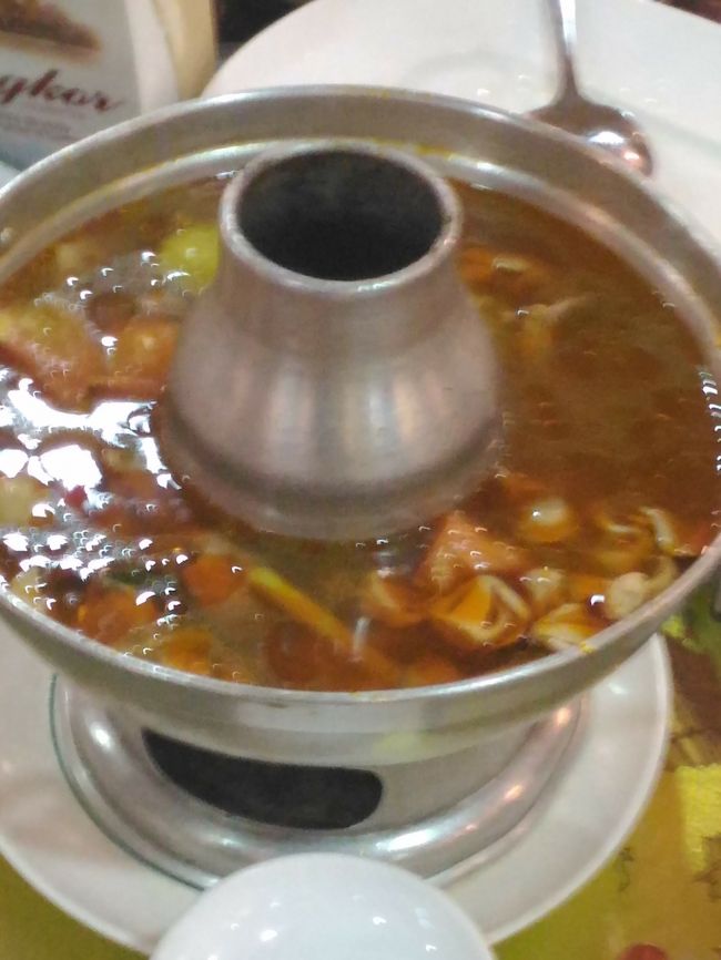 このスープ、そんなに香辛料がきつくなかったと記憶。