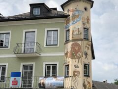 ザルツブルクの東バートイシュルはフランツヨーゼフ皇帝とエリザベートが出会った町、ザルツブルクとバートイシュルの中間あたりにザンクトギルゲンがある。