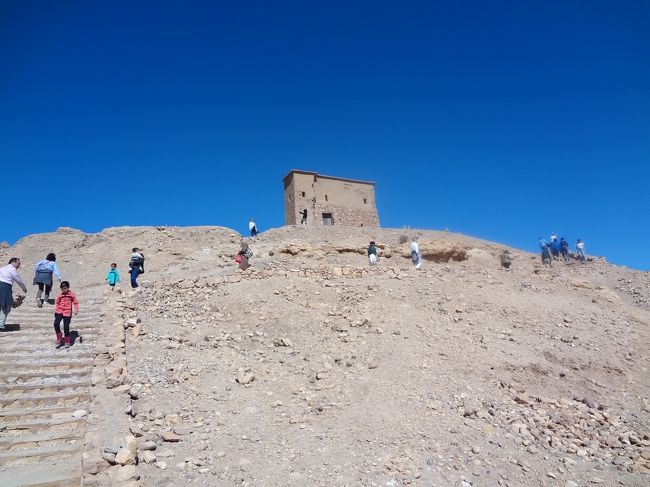 どうやらあれがてっぺんらしい。