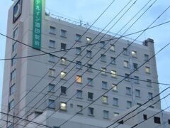 ホテルイン酒田駅前・・・リーズナブルでコンパクトなビジネスホテル

建物自体は古いですが、ブッフェ式な地元素材満載な朝食いただけたり、フレンチやイタリアン、居酒屋が同じビルに入ったグルメなホテル