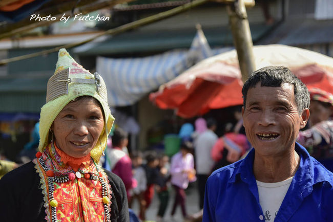 ＜ 夫　婦 ＞<br />最後はダオコト族のご夫婦です。<br />何とも暖かみのある雰囲気でした。<br />
