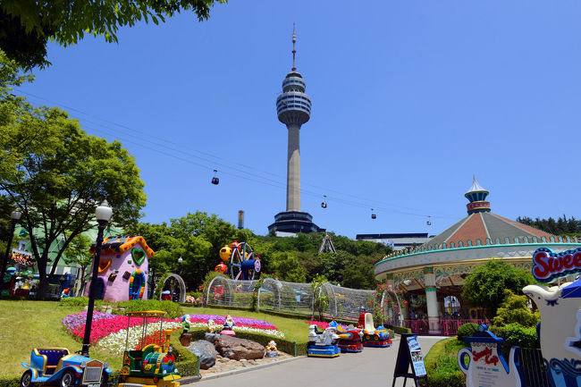 E-worldに来たらアトラクションは外せませんよね～～<br />これだけは！という最も人気の２つが、ブーメランとメガスウィング360です！！<br />ブーメランは前後に動くアトラクションで、約5.2ｇの重力を感じることができるのだそう。<br />メガスウィング360は逆さに吊られたまま360度回り、大邱の景色を楽しめる(!?)ことで大人気です＾＾<br />