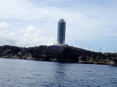 残波岬灯台は工事中。