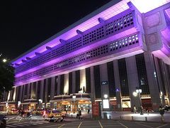 ちょうど台北駅に到着したのが２０時過ぎ
ゆっくり座ってこれたから少し楽できました
運転はめちゃめちゃ荒かったけど　＞＜

何より、道中日本の方とお話しながらだったので
旅の情報交換もできたし
少しホッとしたり
旅の疲れも癒されました