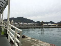 13:35
定刻どおり小豆島・土庄港へ到着。