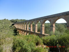 世界遺産に登録されているローマ時代の水道橋だそうです。