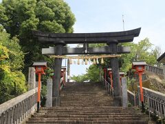 まず商店街のアーケードの前にあった一條神社へ。
土佐一條氏の居館（当時「御所」と呼ばれていました）のあとにある神社です。