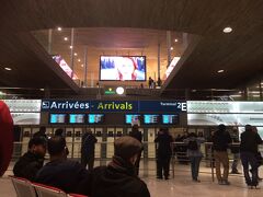 無事シャルル・ド・ゴール空港に到着！空港内のFreeWiFiで友達と連絡を取り無事合流することができました。