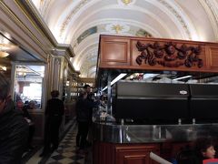 「カフェ　コルディナ」　マルタで一番歴史のあるカフェです。　