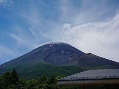 水ヶ塚公園にある森の駅からの富士山