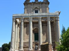 アントニヌスピウスとファウスティーナ神殿