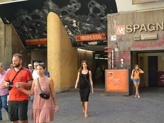 メトロA線Spagna（スパーニャ）駅からテルミニ駅まで向かい、ホテルに戻ります。