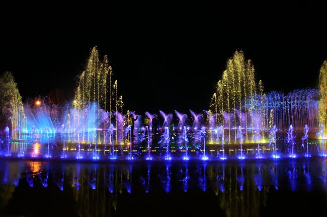 音楽と噴水のショー　開始時刻はわかりませんが、毎時00分から20分間のショーではないかと思います。<br /><br />交通費のバス代往復で2､000W 交通カードを使えば1､800Wで行けるので多大浦の音楽と噴水のショー、また来たいと思いました。現在地下鉄工事をしているので、近い将来、地下鉄が開通すれば、気軽に来れると思います。<br /><br />2014年11月6日 投稿　　　