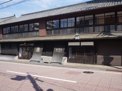 野中蒲鉾店のすぐ近くに木屋旅館があります。
恐らく宇和島で一番有名な宿でしょうが泊ったことはありません。