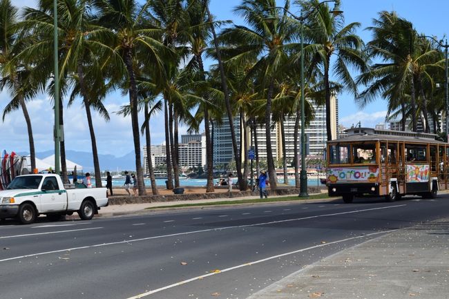 あーあー。<br />このワイキキビーチの風景とも、しばらくお別れ…。